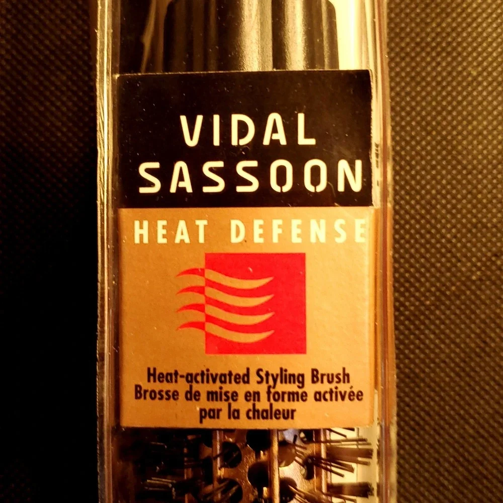 Rare Vintage Vidal Sassoon NIP Heat Activated Styling Brush Aluminum Roll Brush